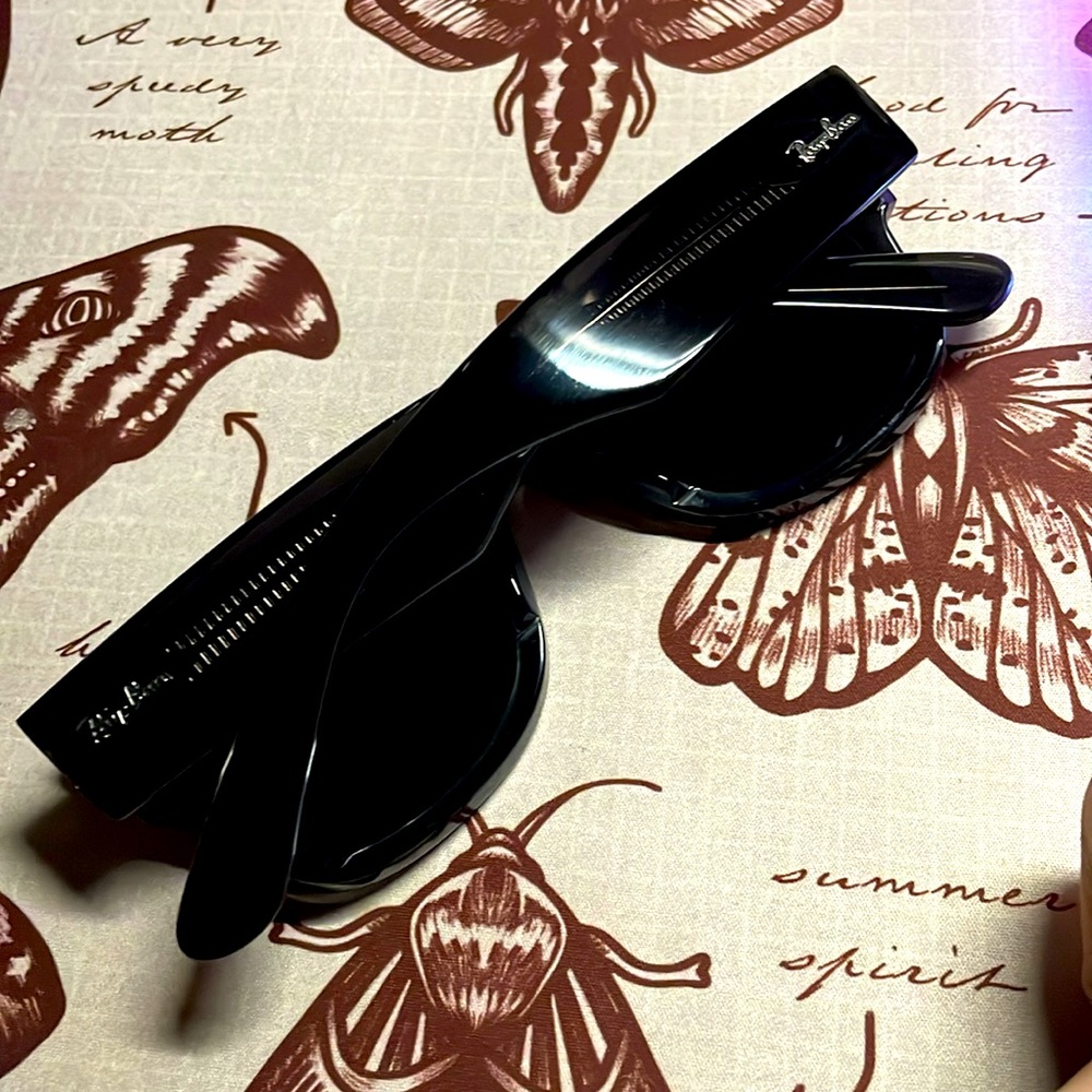 Ray-ban mega wayfarer women’s sunglasses - Picture 4 of 4